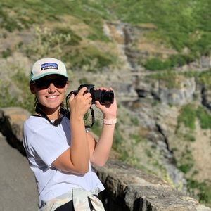 Meet your Posher, Laura